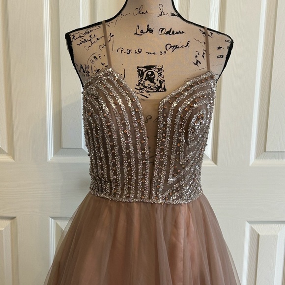 Elegant Sequin Top Prom Dress in Brown - Picture 3 of 7